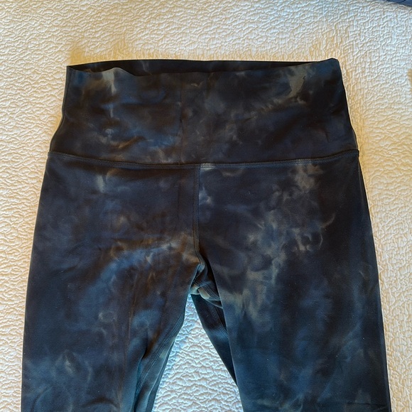 Lululemon align size 10 leggings. - Picture 1 of 6